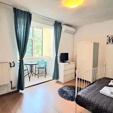 Inchiriez Garsoniera In Regim Hotelier Unirii Bukarest Eksteriør billede